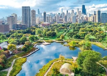 10 Famous Singers from Illinois