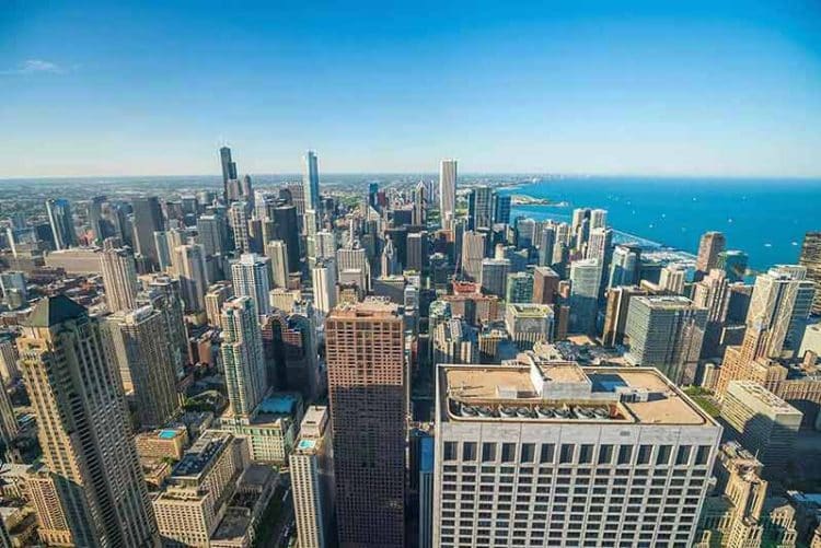 10 Famous Singers from Illinois