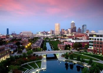 10 Famous Singers from Indiana