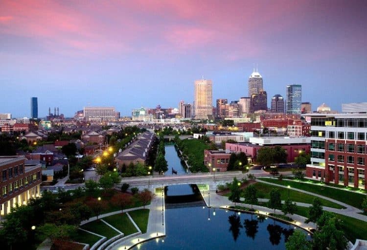 10 Famous Singers from Indiana