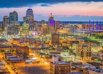 10 Famous Singers from Kansas