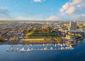 10 Famous Singers from Maryland