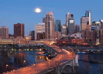 10 Famous Singers from Minnesota