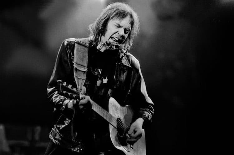 10 Best Neil Young Songs of All Time