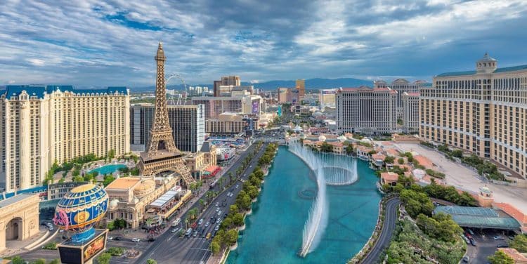 10 Famous Singers from Nevada