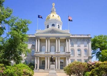 10 Famous Singers from New Hampshire