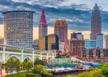 10 Famous Singers from Ohio