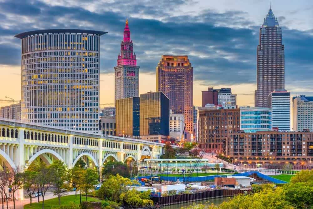 10 Famous Singers from Ohio