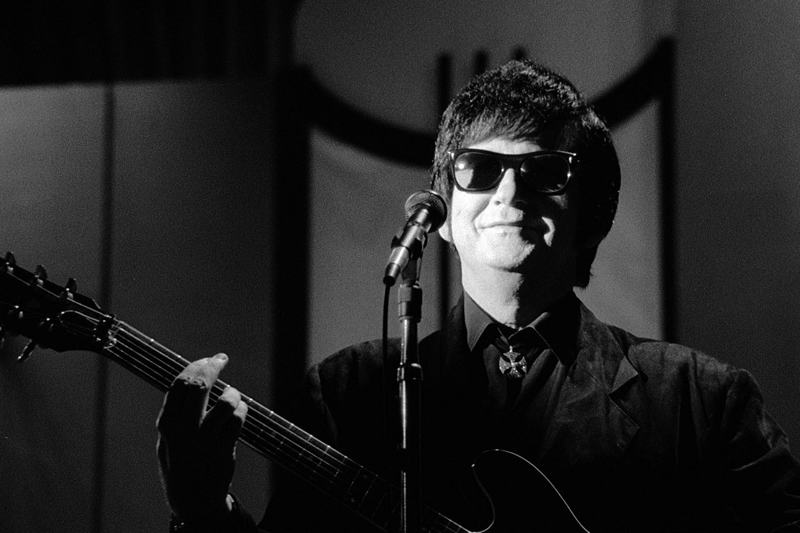 10 Best Roy Orbison Songs of All Time - Singersroom.com