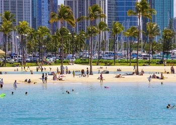 10 Famous Singers from Hawaii