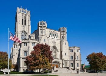 10 Famous Singers from Indiana