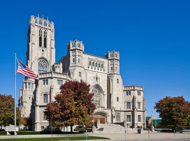 10 Famous Singers from Indiana