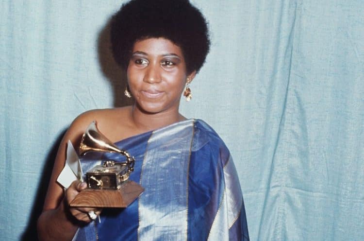 15 Best Female Singers of All Time