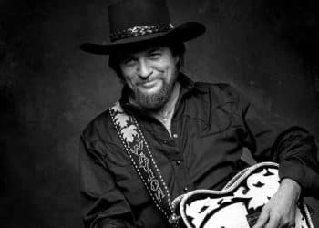 10 Best Waylon Jennings Songs of All Time