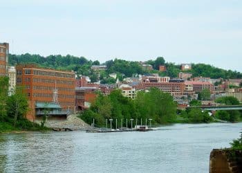 10 Famous Singers from West Virginia