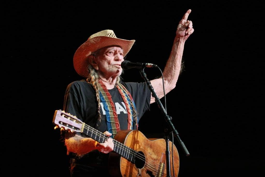 10 Best Willie Nelson Songs Of All Time - Singersroom.com