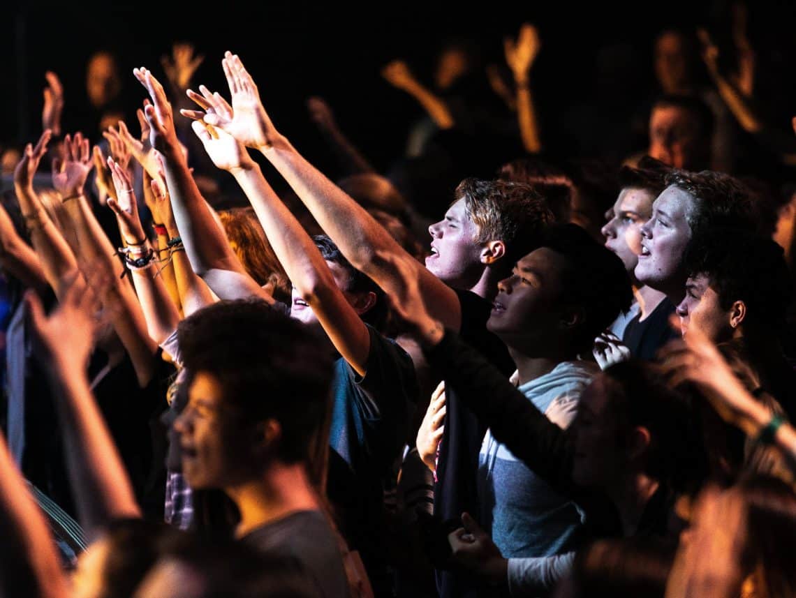 10 Best Worship Songs of All Time