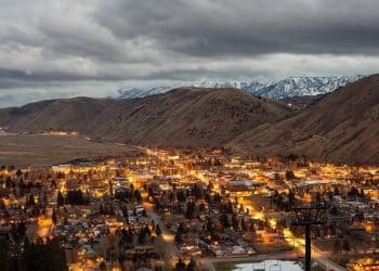 10 Famous Singers from Wyoming