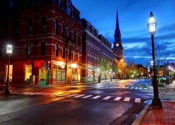 10 Famous Singers from New Hampshire