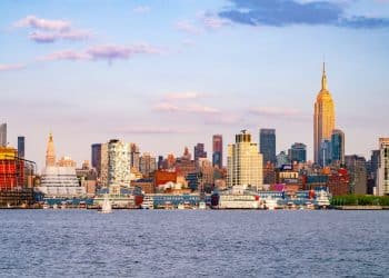 10 Famous Singers from New Jersey