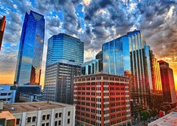 10 Famous Singers from Oklahoma