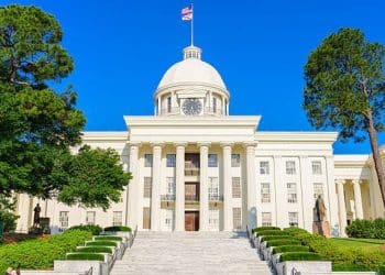 10 Famous Singers from Alabama