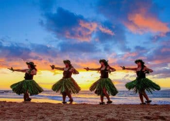 10 Famous Singers from Hawaii