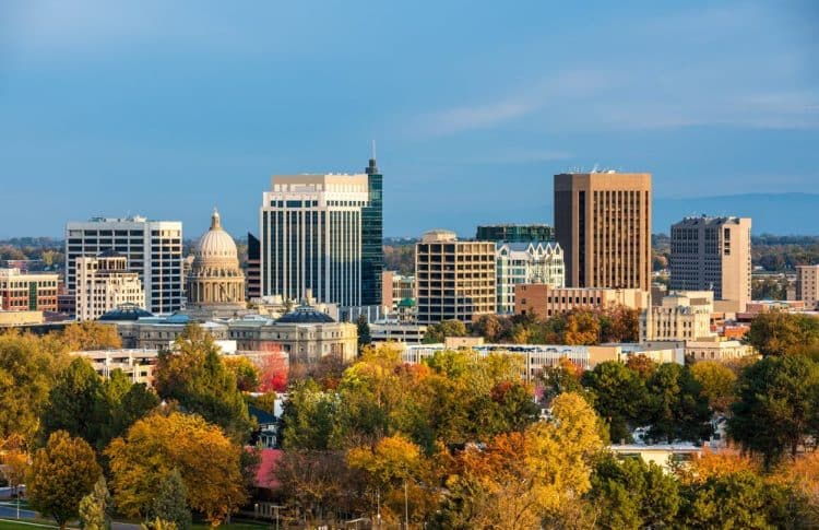 10 Famous Singers from Idaho