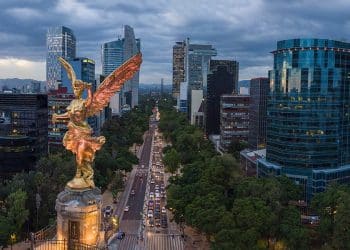 10 Famous Singers from Mexico