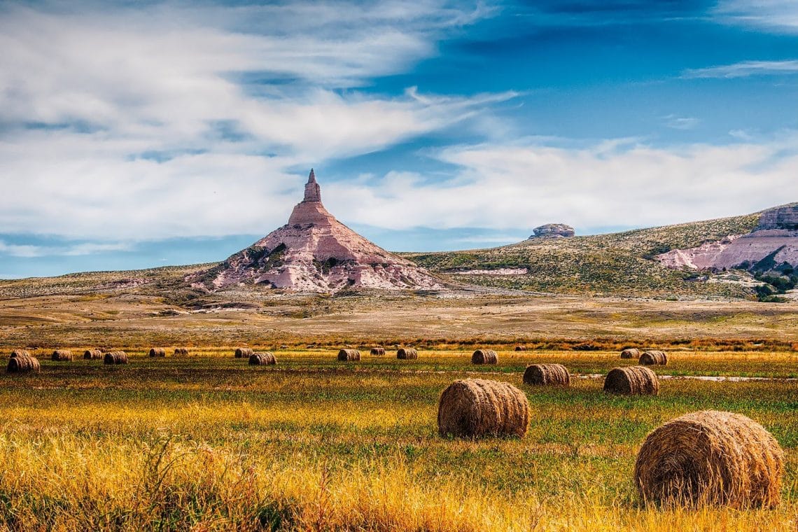 10 Famous Singers from Nebraska