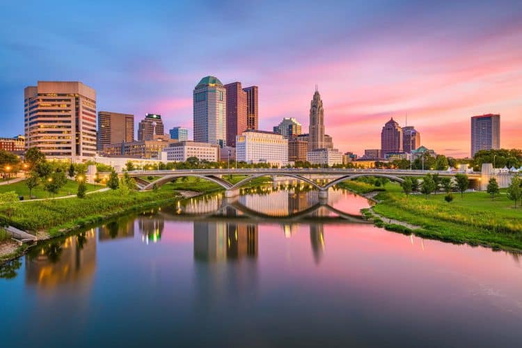 10 Famous Singers from Ohio