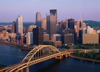 10 Famous Singers from Pennsylvania