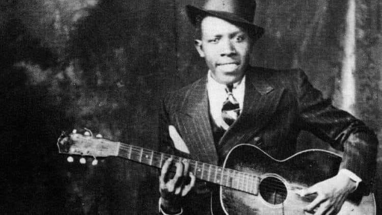 10 Best Robert Johnson Songs of All Time - Singersroom.com