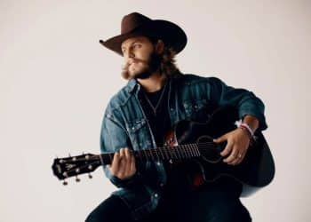 15 Best Country Singers of All Time