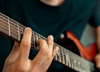 15 Best Guitar Players of All Time