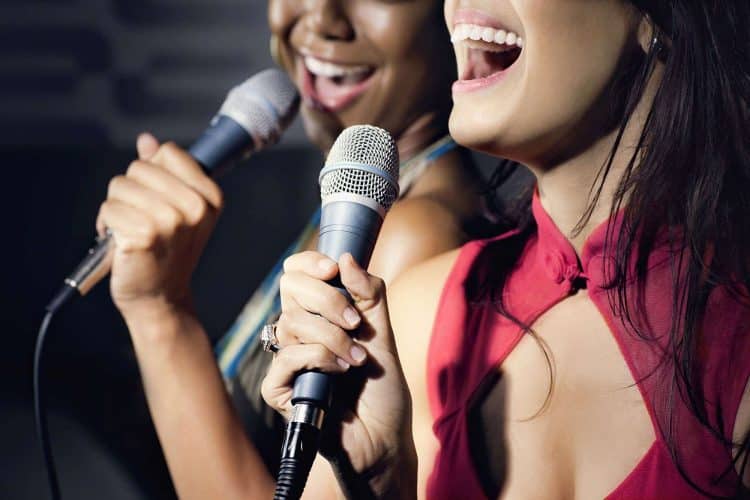 15 Best Karaoke Singers of All Time