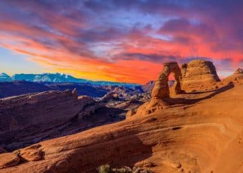 10 Famous Singers from Utah