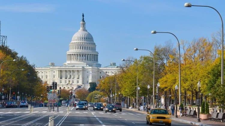 10 Famous Singers from Washington