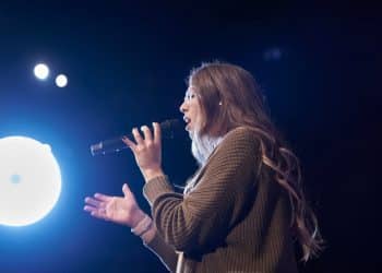 10 Best Worship Songs of All Time