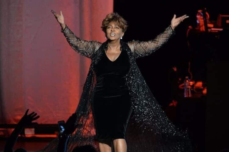 10 Best Anita Baker Songs of All Time