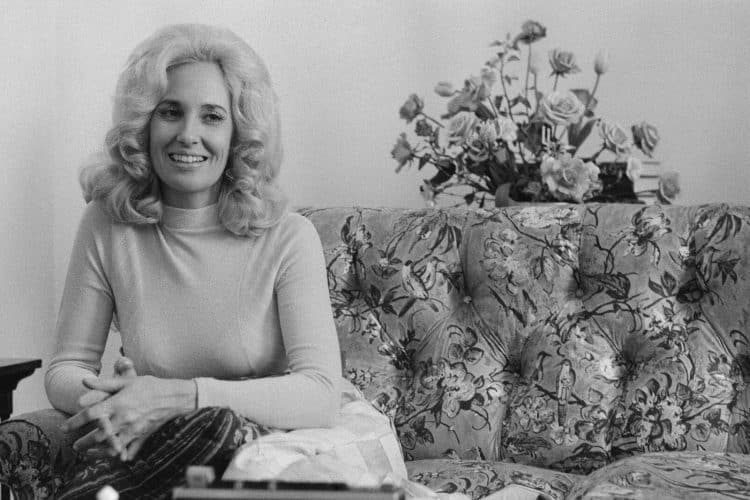 10 Best Tammy Wynette Songs of All Time - Singersroom.com