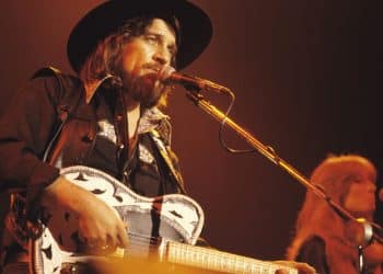 10 Best Waylon Jennings Songs of All Time