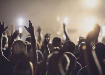 10 Best Worship Songs of All Time