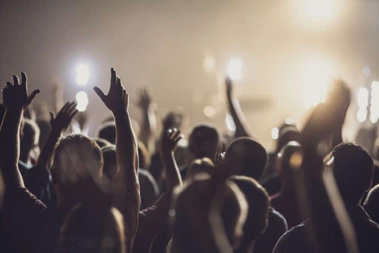 10 Best Worship Songs of All Time