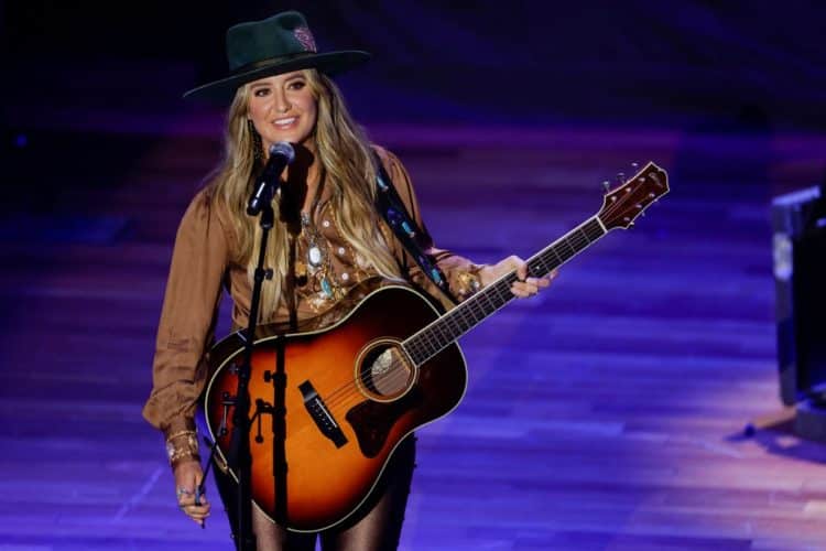 15 Best Country Singers of All Time