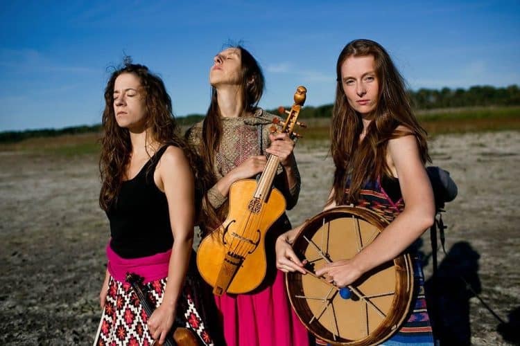 15 Best Folk Bands of All Time