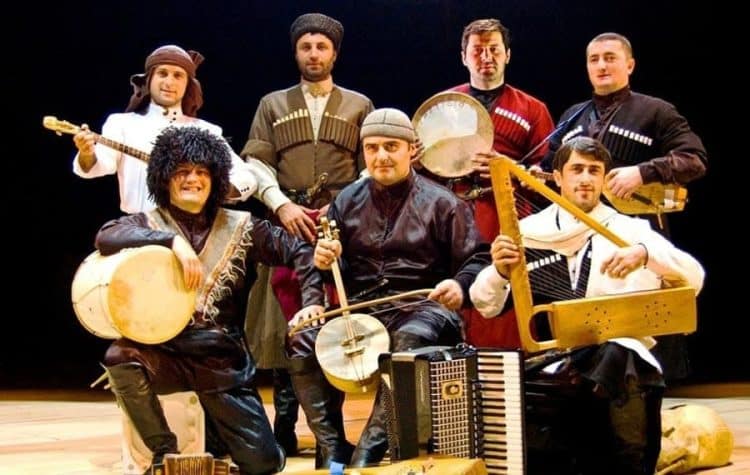 15 Best Folk Music Songs of All Time