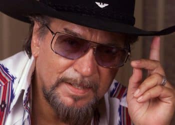 10 Best Waylon Jennings Songs of All Time