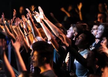 10 Best Worship Songs of All Time