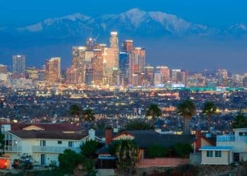 10 Famous Singers from California